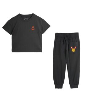 MEDAL EMB TROUSERS & Anchor emb ss tee